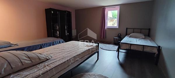 Maison Vriange 6 pièce(s) 161 m2 avec terrain, garage, terrasse...