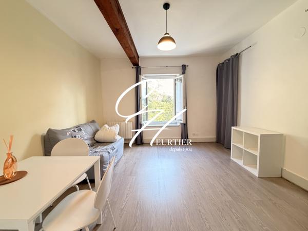 ST EGREVE - APPARTEMENT T1 - MEUBLE