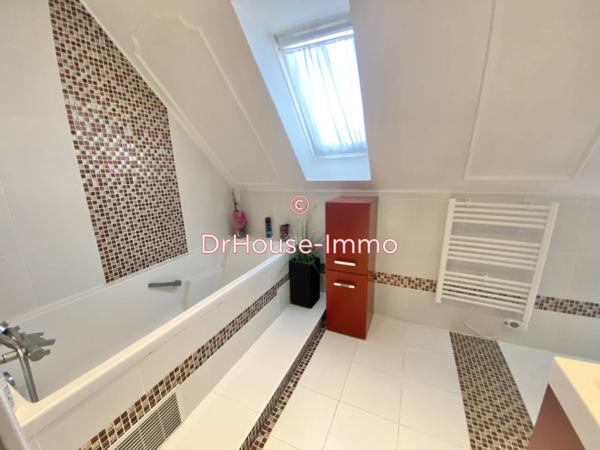 Maison à vendre 10 pièces de 225 m²