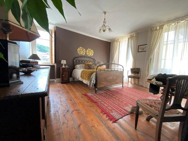 Pontrieux (22260) Viager occupé avec un local commercial en viager libre