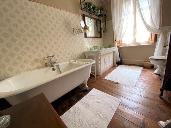 Pontrieux (22260) Viager occupé avec un local commercial en viager libre