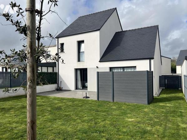INZINZAC LOCHRIST proche bourg maison de 2022 de type 5 en parfait état sur 346 M² de terrain