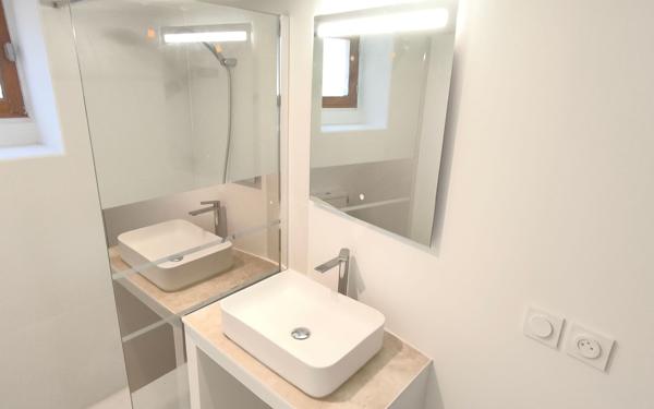 Maison à vendre    4 pièces • 106 m2 Nîmes