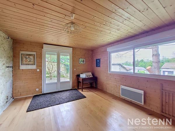 A Vendre Maison de ville en pierre de 136 m² avec jardin au coeur de Gondrin