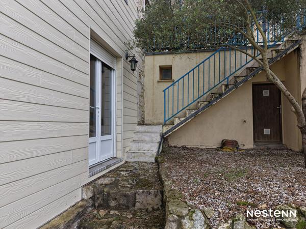 A Vendre Maison de ville en pierre de 136 m² avec jardin au coeur de Gondrin