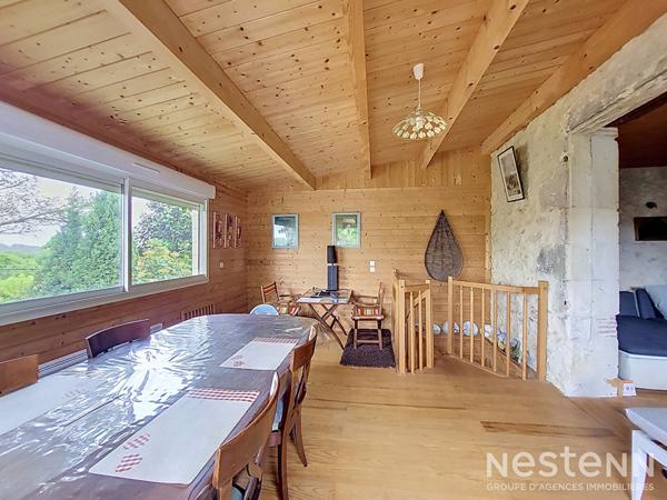 A Vendre Maison de ville en pierre de 136 m² avec jardin au coeur de Gondrin