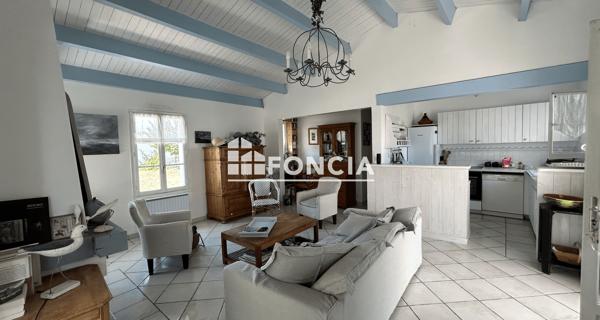 À vendre Maison 5 pièces 123 m² - Loix 17111