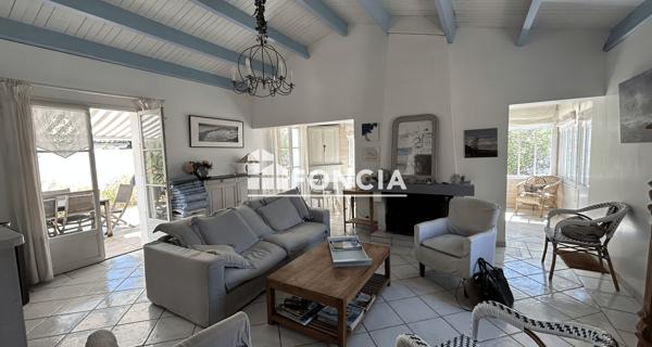 À vendre Maison 5 pièces 123 m² - Loix 17111