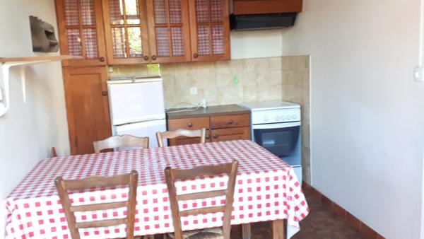 Maison La Guériniere centre bourg, 200m à pied de la plage de l'océan.