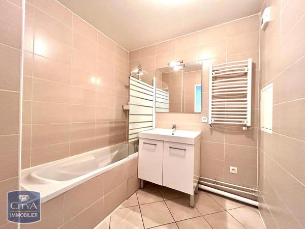 Appartement à louer 3 pièces 66.89m² Grenoble (38000)