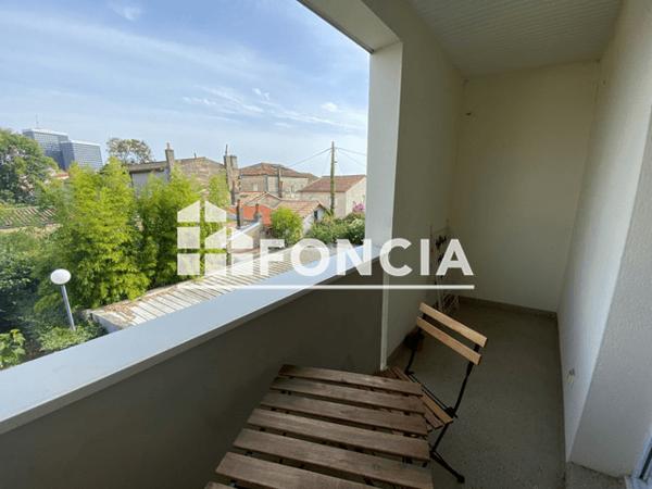 Location Appartement 3 pièces 64.08 m² - 127 AVENUE D'ARES Bordeaux 33200