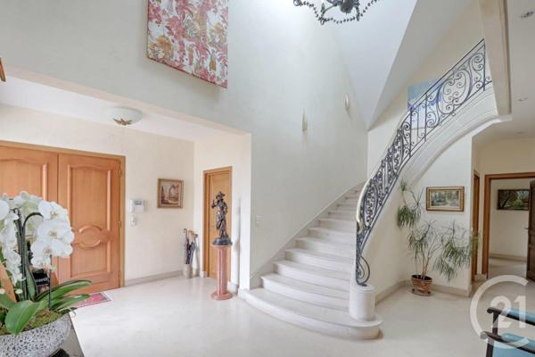 Maison à vendre  9 pièces - 330 m2 LA VARENNE ST HILAIRE - 94