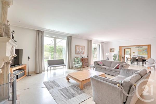 Maison à vendre  9 pièces - 330 m2 LA VARENNE ST HILAIRE - 94