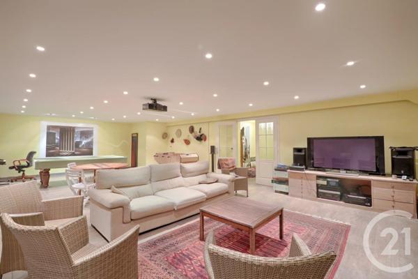 Maison à vendre  9 pièces - 330 m2 LA VARENNE ST HILAIRE - 94