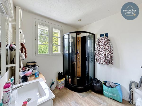 Maison de plain-pied à vendre à Senonches  Un bien fonctionnel avec jardin, garage et fort potentiel