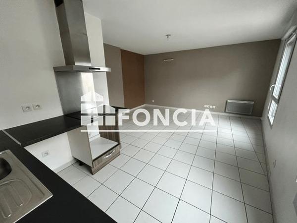 Location Appartement 2 pièces 51.43 m² - 13 RUE MELCHIOR GUINOT Marseille 13003