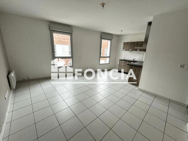 Location Appartement 2 pièces 51.43 m² - 13 RUE MELCHIOR GUINOT Marseille 13003