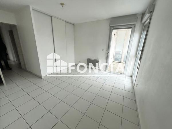 Location Appartement 2 pièces 51.43 m² - 13 RUE MELCHIOR GUINOT Marseille 13003