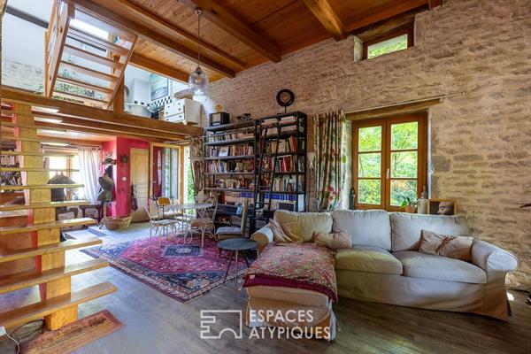 Propriété au grand charme avec ses 3 bâtis en pierre pour de multiples projets