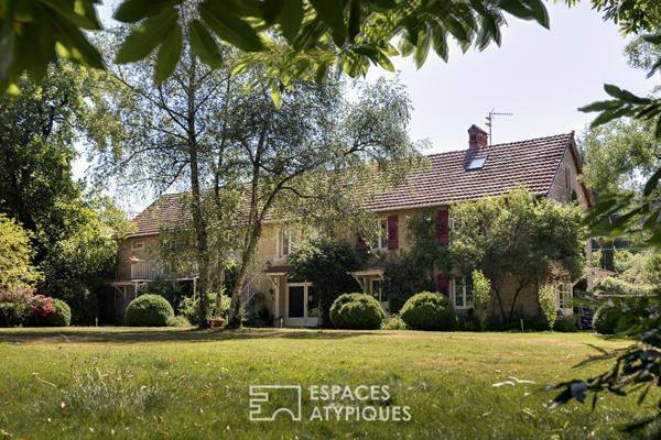 Propriété au grand charme avec ses 3 bâtis en pierre pour de multiples projets