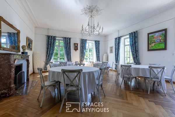 Propriété au grand charme avec ses 3 bâtis en pierre pour de multiples projets