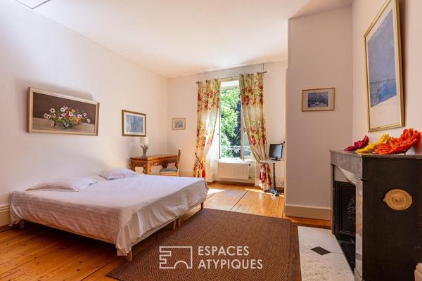 Propriété au grand charme avec ses 3 bâtis en pierre pour de multiples projets