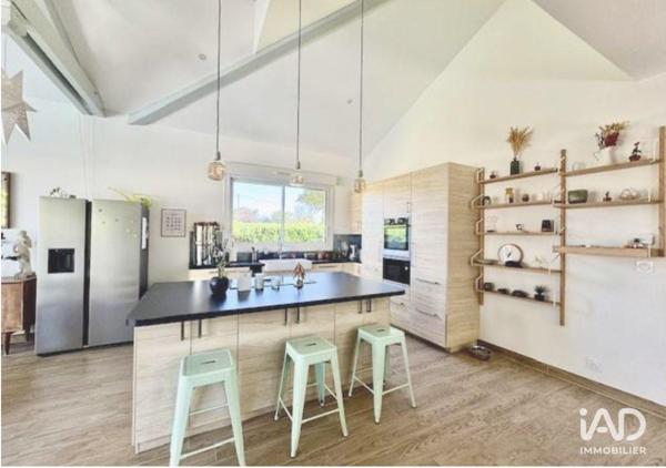 Maison à vendre 5 pièces 137 m² Cestas