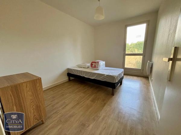 Maison à louer 3 pièces 80.1m² Poitiers (86000)