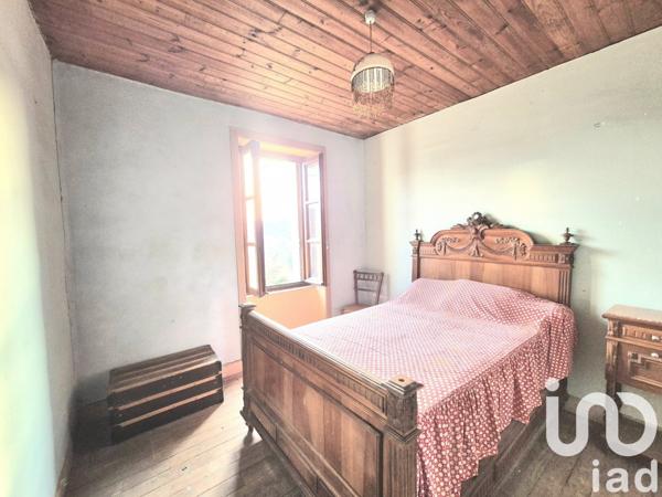 Maison traditionnelle 6 pièces de 138 m² à Bar (19800)