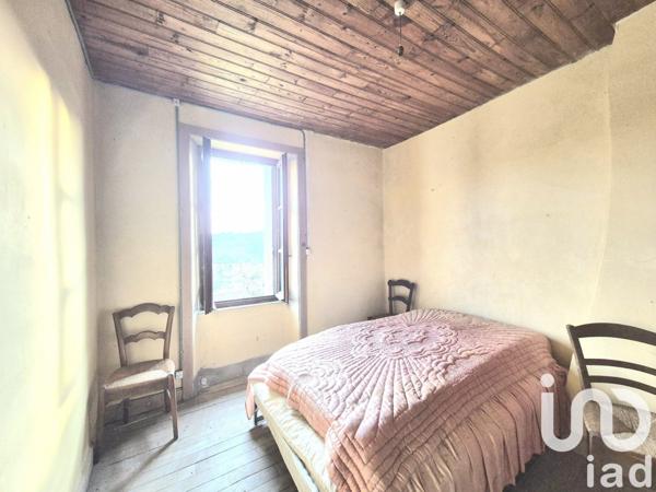 Maison traditionnelle 6 pièces de 138 m² à Bar (19800)