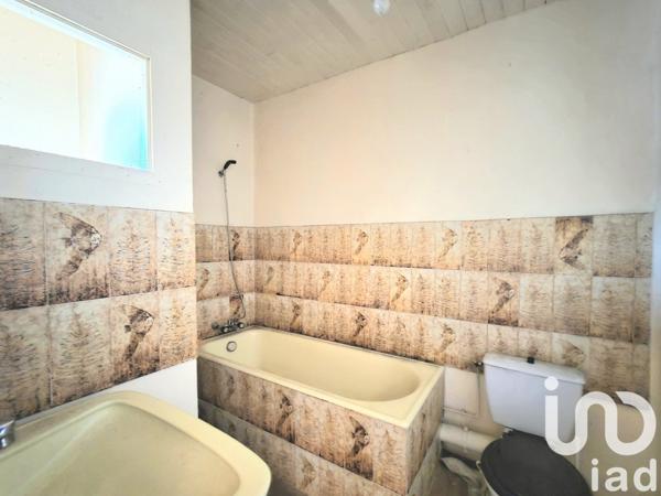 Maison traditionnelle 6 pièces de 138 m² à Bar (19800)