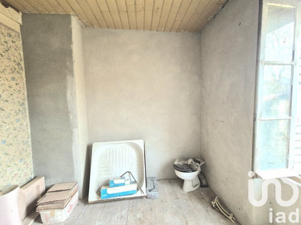 Maison traditionnelle 6 pièces de 138 m² à Bar (19800)