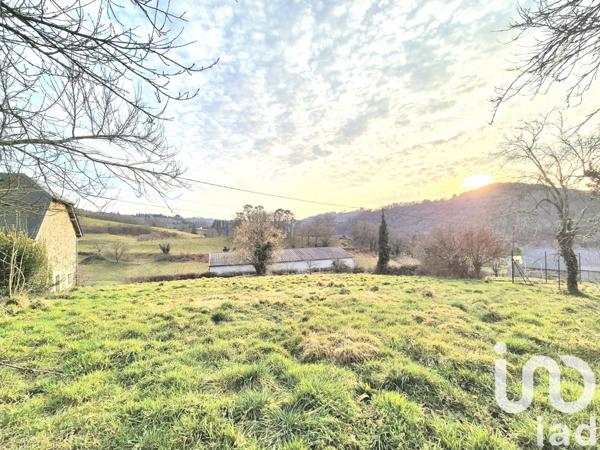 Maison traditionnelle 6 pièces de 138 m² à Bar (19800)