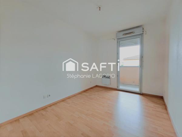 T3 lumineux avec balcon et parkings