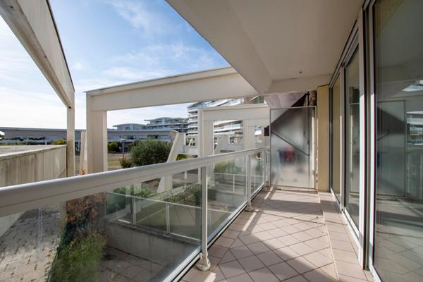 NOUVEAUTÉ À LA ROCHELLE - À DEUX PAS DE LA MER, T2 LUMINEUX AVEC BALCON  La rochelle