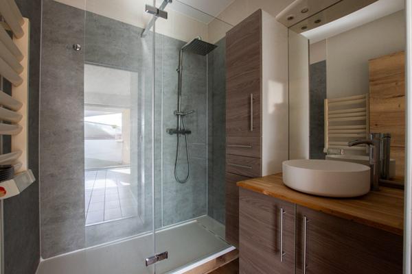 NOUVEAUTÉ À LA ROCHELLE - À DEUX PAS DE LA MER, T2 LUMINEUX AVEC BALCON  La rochelle