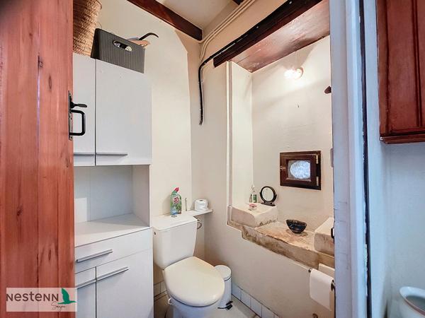 Maison rénovée proche St Jean d'Angély,7 pièces 179 m2 sur un terrain de près de 2000 m²