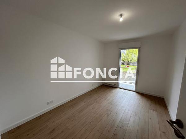 Location Appartement 2 pièces 46.7 m² - 49 BIS RUE D'ECQUEBOUILLE La Roche Sur Yon 85000