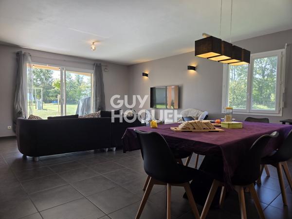 Maison T4 133 m2 moderne de plain-pied à vendre à Martiel (près de Villefranche de Rouergue)