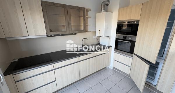 Location Appartement 3 pièces 57.42 m² - Bourg-lès-valence 26500