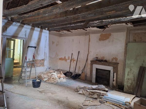 Ensemble de bureaux de plain-pied et dépendances, Aubigny-sur-Nère