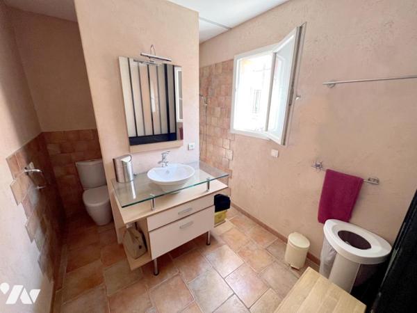 FAYENCE. Adrech du Peyron - Propriété avec maison de 185m², dépendance T2 de 39m² et piscine.