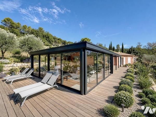 FAYENCE. Adrech du Peyron - Propriété avec maison de 185m², dépendance T2 de 39m² et piscine.