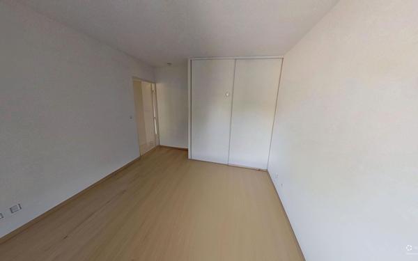 Appartement à vendre    2 pièces • 39 m2 Vénissieux