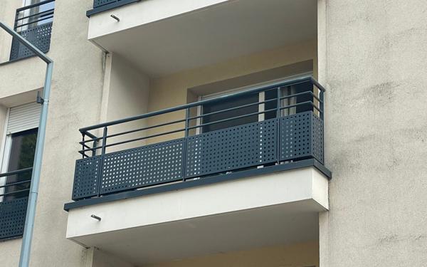 Appartement à vendre    2 pièces • 39 m2 Vénissieux