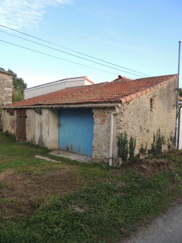 Domaine agricole Chaumes En Retz 3 pièce(s) + 2 pièces76 m2 + Garage 28 m² Parcelle 578 m²