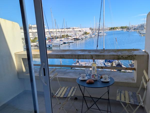 Marina traversante en première ligne face aux plages Le Grau-du-Roi (30240)