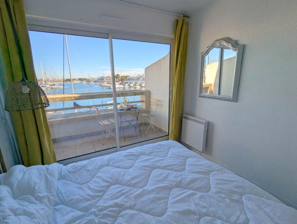 Marina traversante en première ligne face aux plages Le Grau-du-Roi (30240)