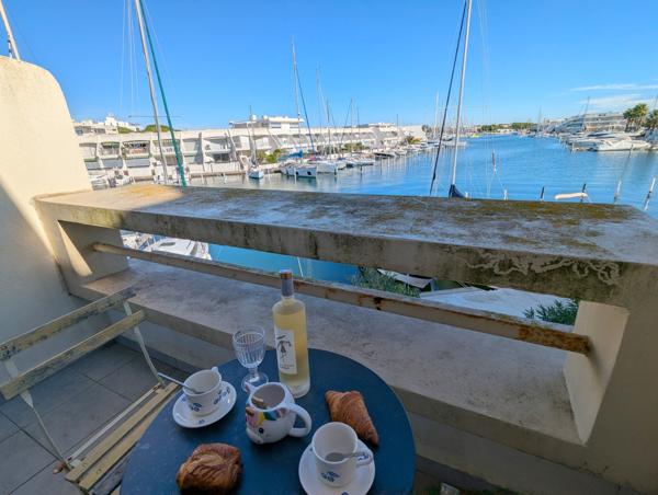 Marina traversante en première ligne face aux plages Le Grau-du-Roi (30240)