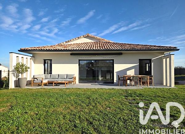 Maison à vendre 6 pièces 187 m² Rouffiac-Tolosan